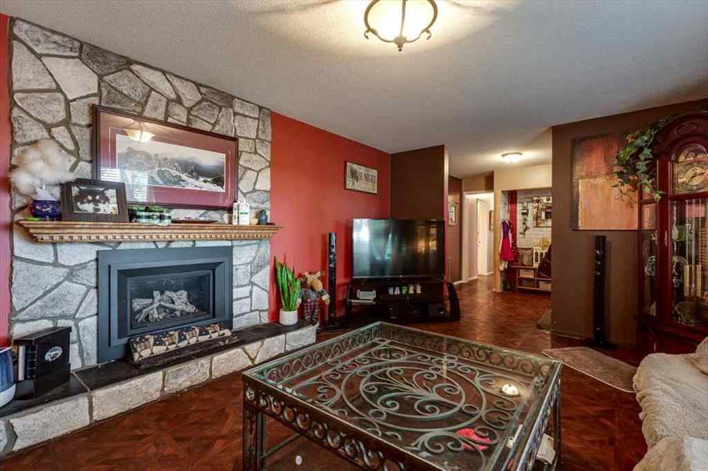 MLS® A2222112 - 1203 Gough Road  in NONE Carstairs, Residential