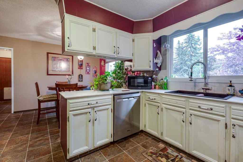 MLS® A2222112 - 1203 Gough Road  in NONE Carstairs, Residential