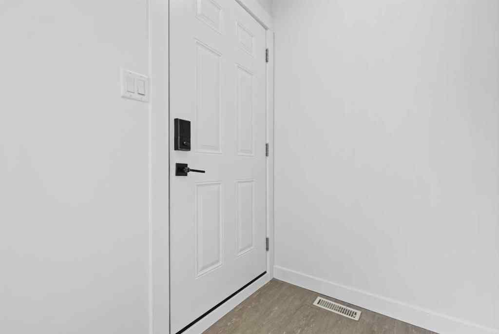 MLS® A2222130 - Unit #17 11240 6 Street SW in Canyon Meadows Calgary, Residential