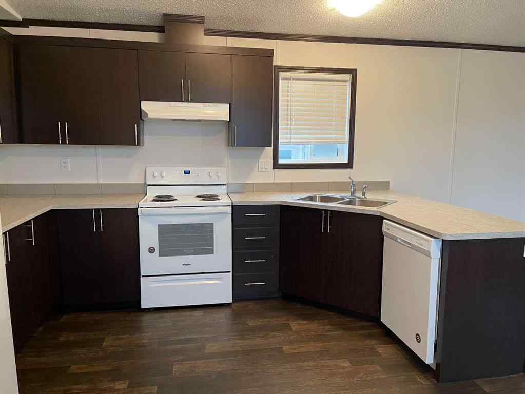 MLS® A2222132 - Unit #33 1609 14 Street  in Wainwright Wainwright, Mobile