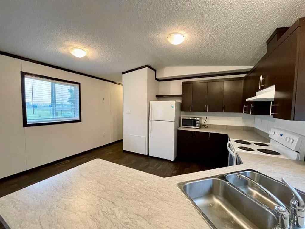 MLS® A2222132 - Unit #33 1609 14 Street  in Wainwright Wainwright, Mobile