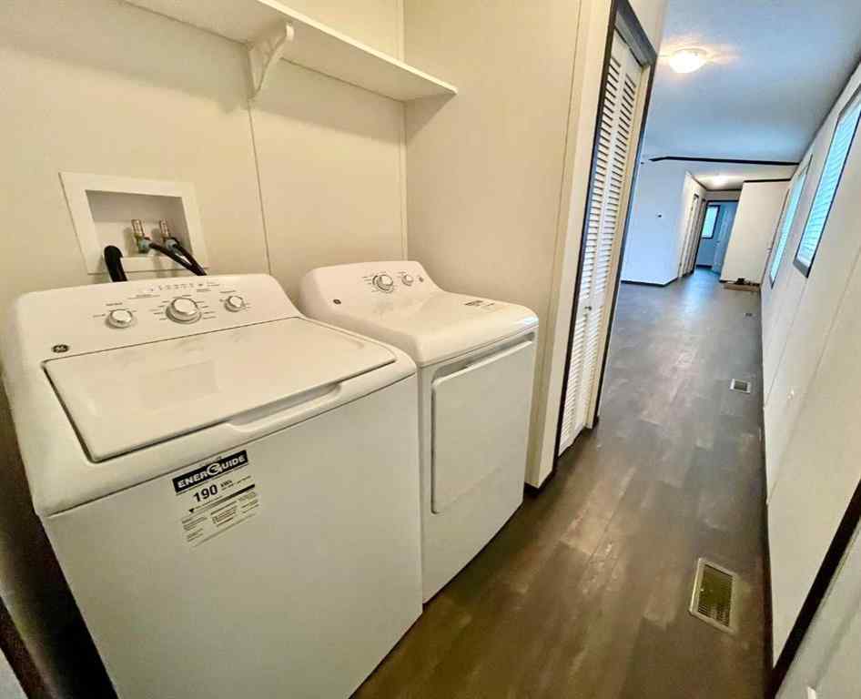 MLS® A2222132 - Unit #33 1609 14 Street  in Wainwright Wainwright, Mobile