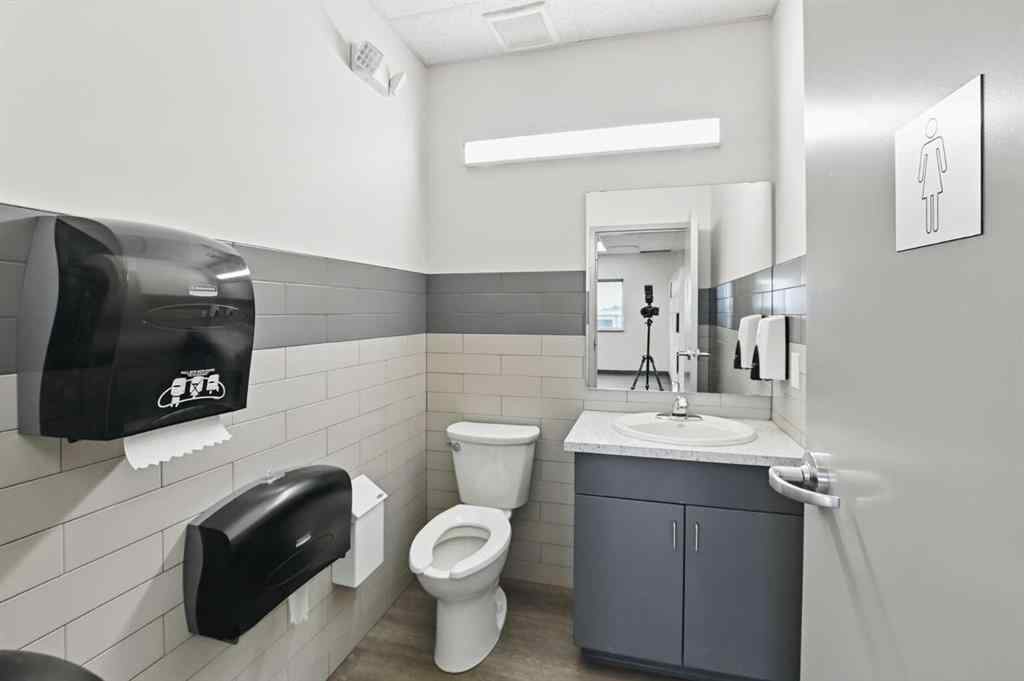MLS® A2222157 - 2810 50 Avenue   in Sunnybrook Red Deer, Commercial