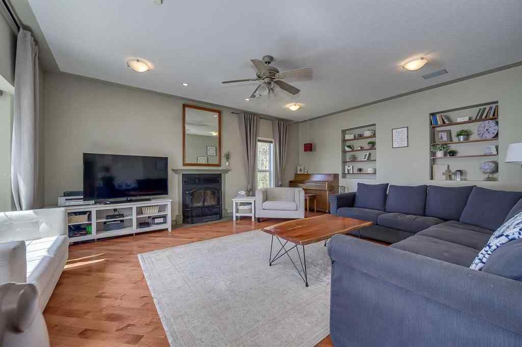 MLS® A2222165 - 39145 HWY 20 Highway  in NONE Sylvan Lake, Commercial