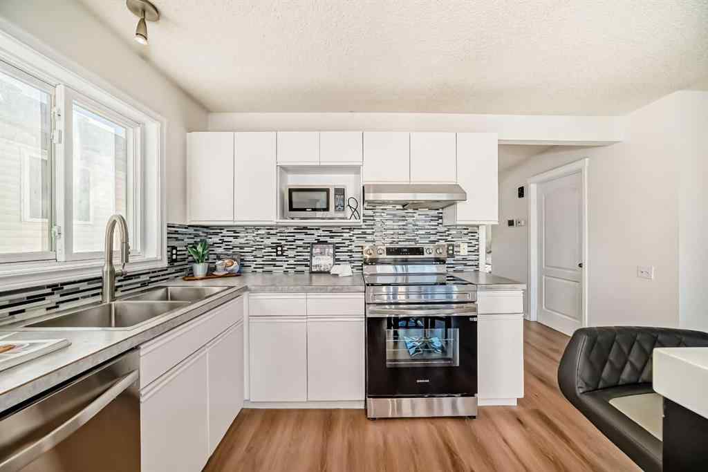 MLS® A2222170 - 112 Covington Rise NE in Coventry Hills Calgary, Residential