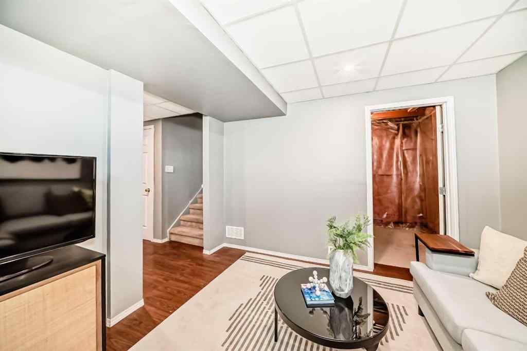 MLS® A2222170 - 112 Covington Rise NE in Coventry Hills Calgary, Residential