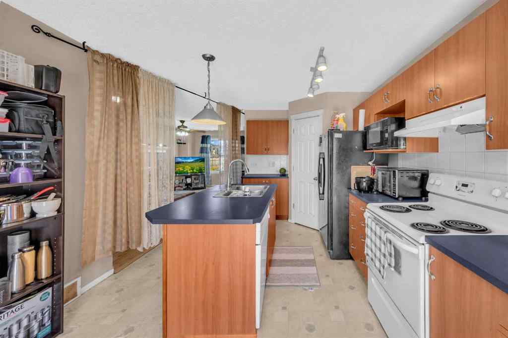 MLS® A2222185 - 6 Saddlemont Way NE in Saddle Ridge Calgary, Residential