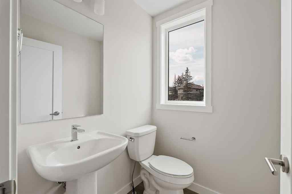 MLS® A2222190 - 515 Shawnee Square SW in Shawnee Slopes Calgary, Residential