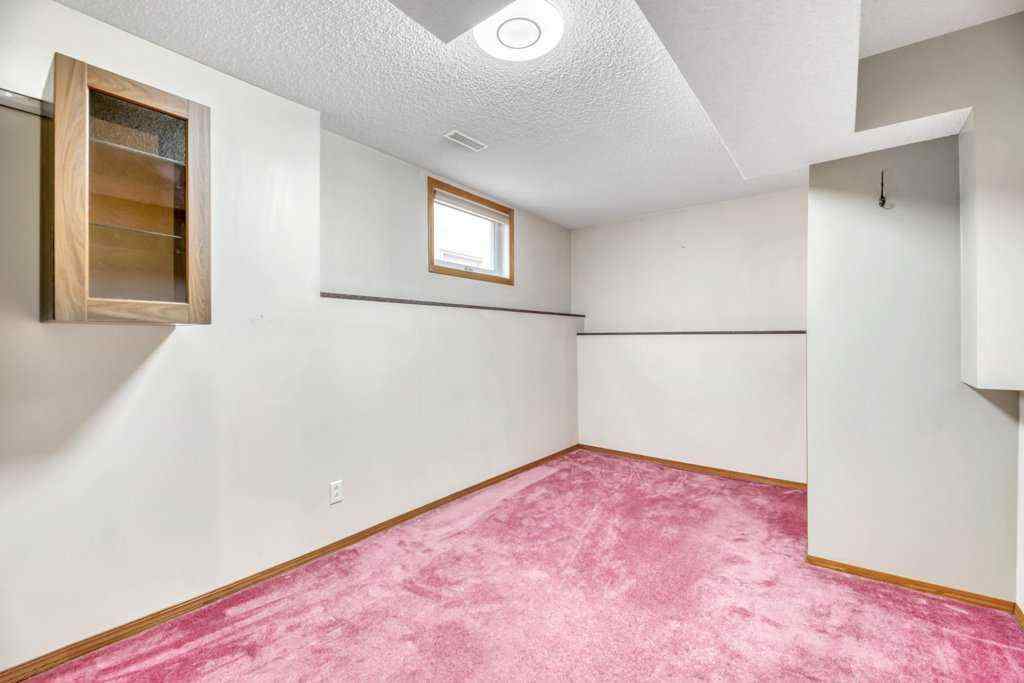 MLS® A2222216 - 41 Millbank Bay SW in Millrise Calgary, Residential
