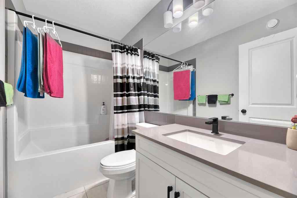 MLS® A2222243 - 15 Creekside Grove SW in Pine Creek Calgary, Residential