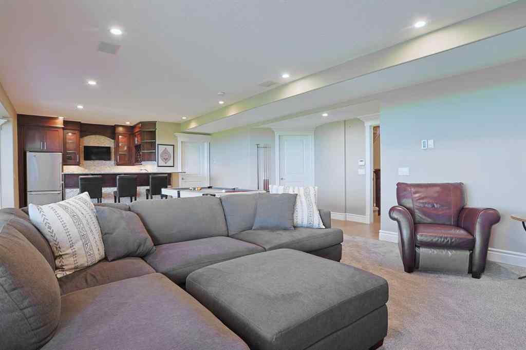 MLS® A2222296 - 117 Rockcliff Bay NW in Rocky Ridge Calgary, Residential