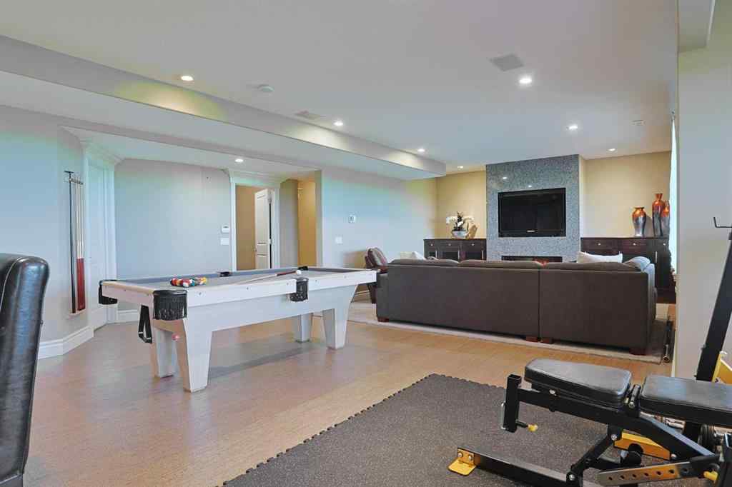 MLS® A2222296 - 117 Rockcliff Bay NW in Rocky Ridge Calgary, Residential