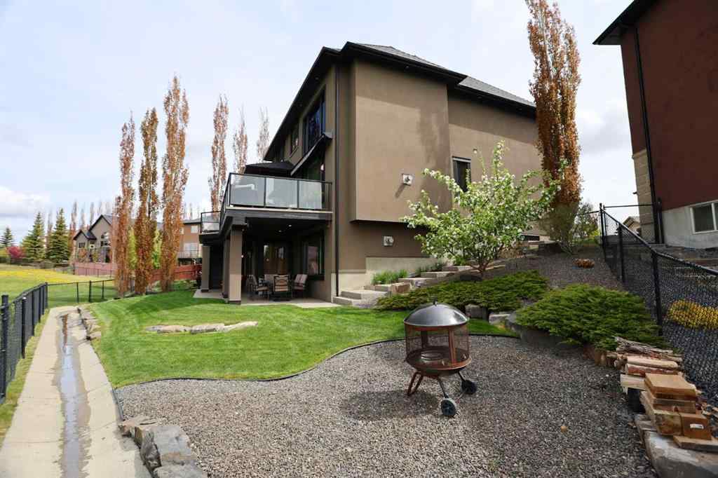 MLS® A2222296 - 117 Rockcliff Bay NW in Rocky Ridge Calgary, Residential