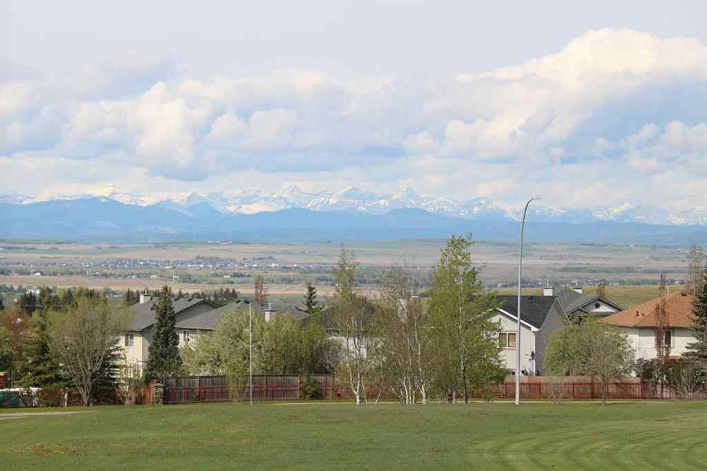 MLS® A2222296 - 117 Rockcliff Bay NW in Rocky Ridge Calgary, Residential