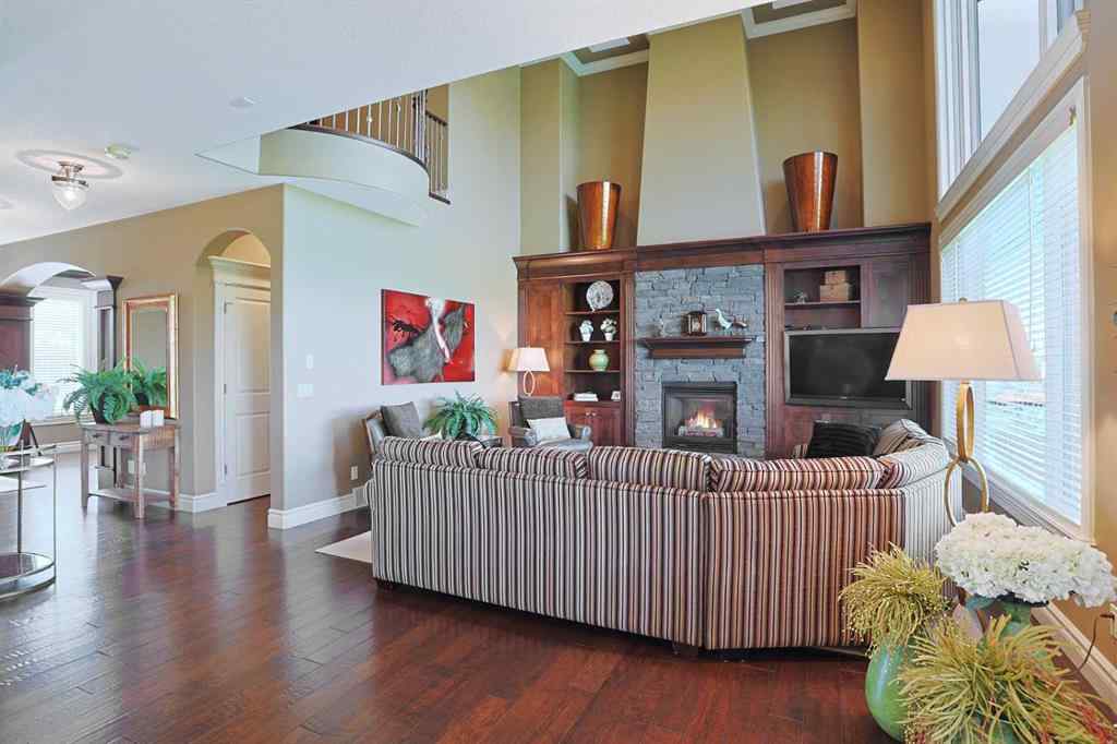 MLS® A2222296 - 117 Rockcliff Bay NW in Rocky Ridge Calgary, Residential