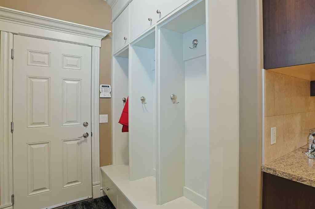 MLS® A2222296 - 117 Rockcliff Bay NW in Rocky Ridge Calgary, Residential