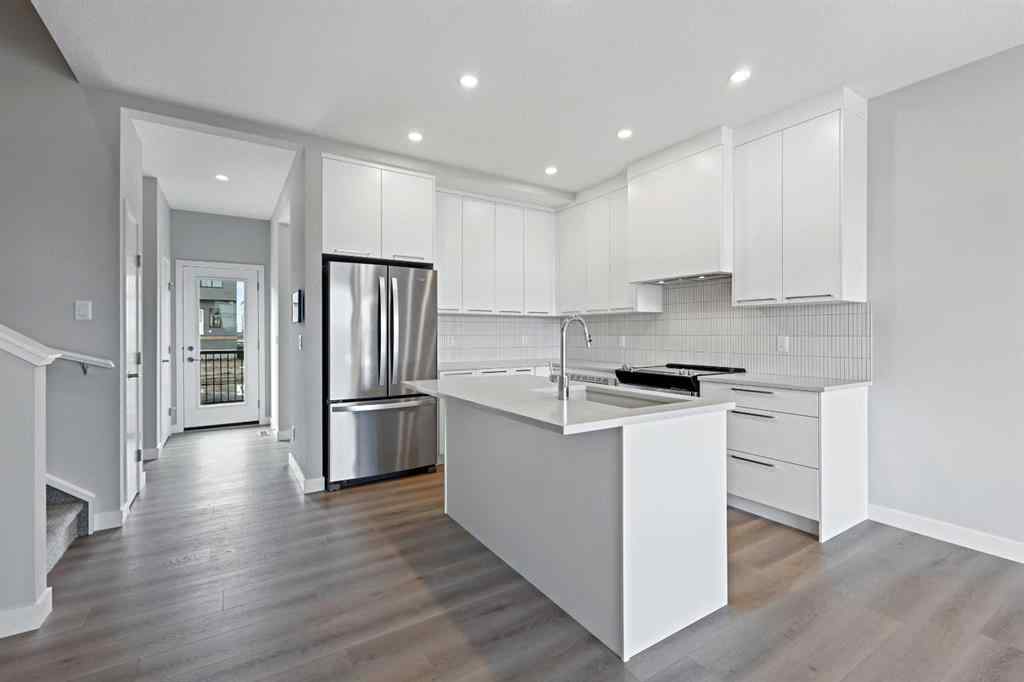 MLS® A2222351 - 7075 Rangeview Avenue SE in Rangeview Calgary, Residential