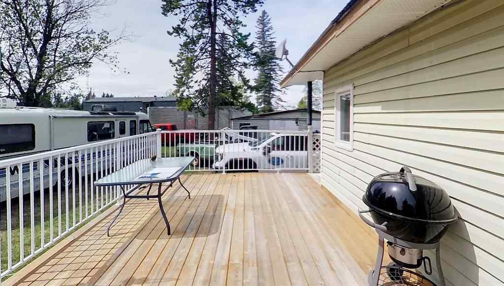 MLS® A2222372 - 5103 51 Ave   in Peers Peers, Residential