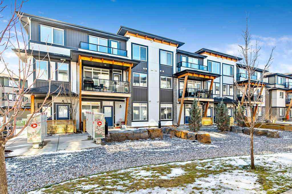 MLS® A2222391 - 237 Savanna Walk NE in Saddle Ridge Calgary, Residential