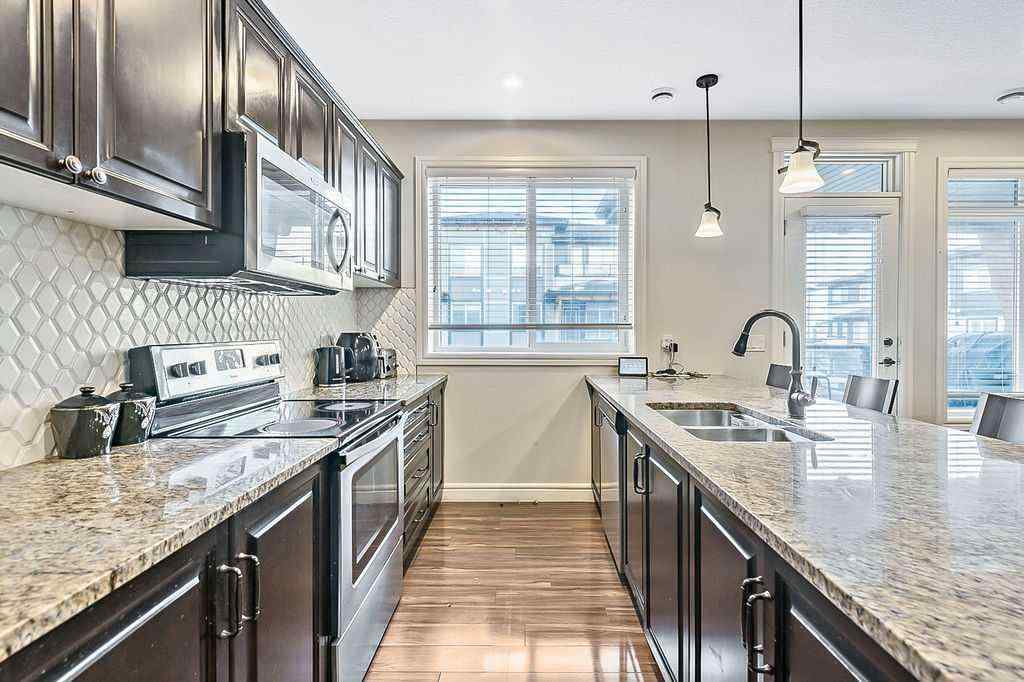 MLS® A2222391 - 237 Savanna Walk NE in Saddle Ridge Calgary, Residential