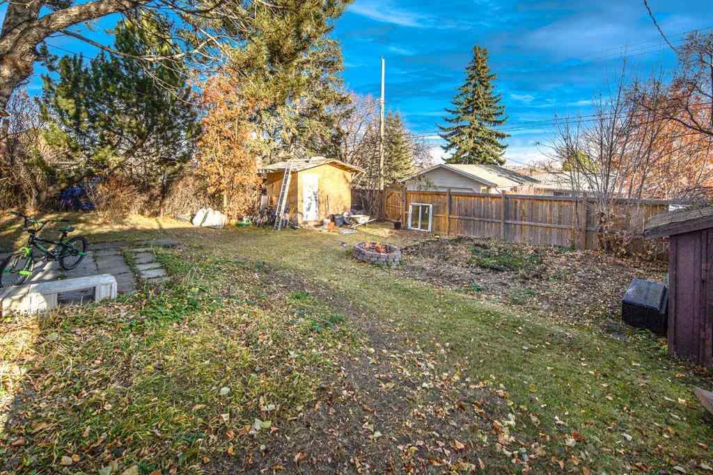 MLS® A2222438 - 5424 Thorncliffe Drive NW in Thorncliffe Calgary, Residential