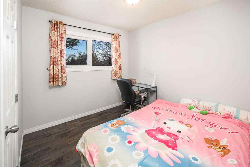 MLS® A2222438 - 5424 Thorncliffe Drive NW in Thorncliffe Calgary, Residential