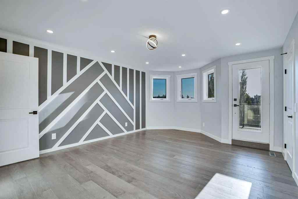 MLS® A2222471 - 194 Woodbriar Circle SW in Woodbine Calgary, Residential