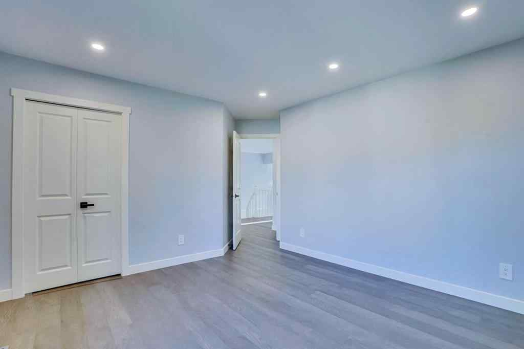 MLS® A2222471 - 194 Woodbriar Circle SW in Woodbine Calgary, Residential