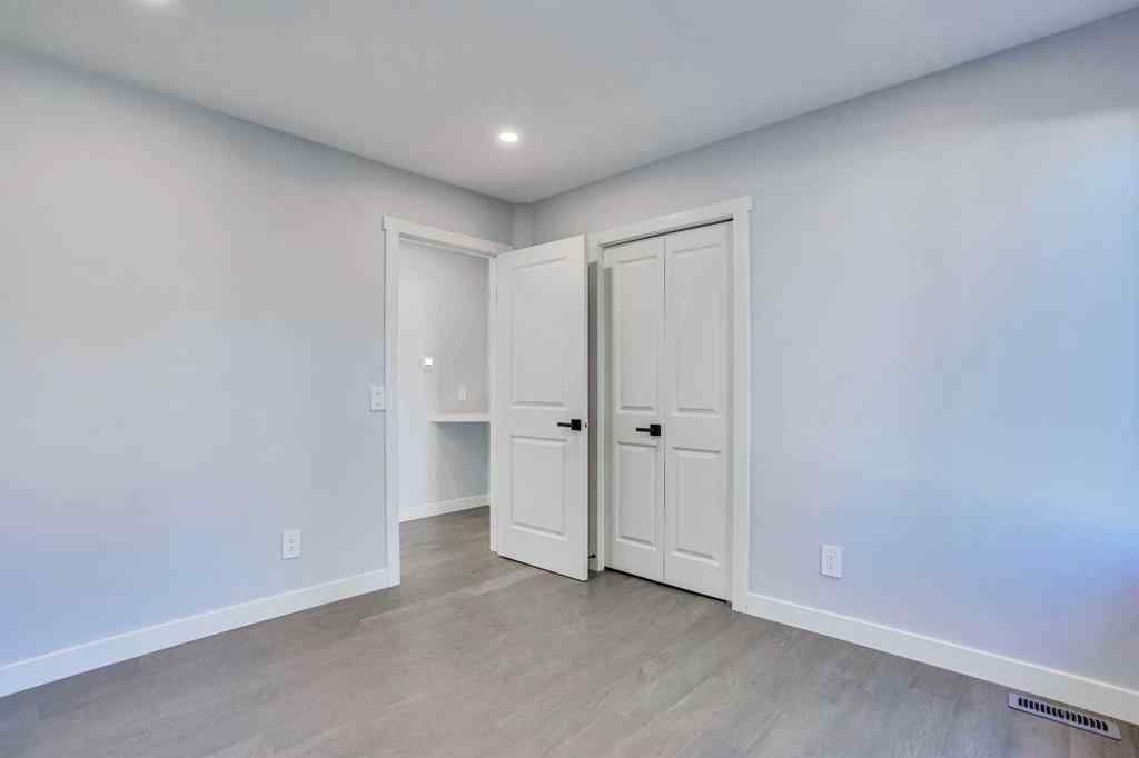 MLS® A2222471 - 194 Woodbriar Circle SW in Woodbine Calgary, Residential