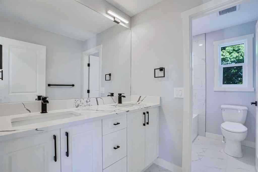 MLS® A2222471 - 194 Woodbriar Circle SW in Woodbine Calgary, Residential