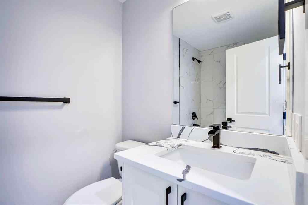 MLS® A2222471 - 194 Woodbriar Circle SW in Woodbine Calgary, Residential