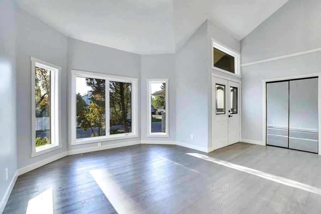 MLS® A2222471 - 194 Woodbriar Circle SW in Woodbine Calgary, Residential