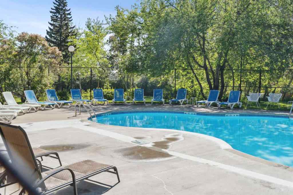 MLS® A2222498 - Unit #303 3204 Rideau Place SW in Rideau Park Calgary, Residential