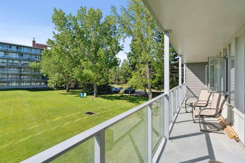 MLS® A2222498 - Unit #303 3204 Rideau Place SW in Rideau Park Calgary, Residential