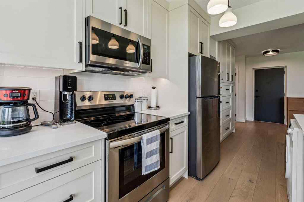 MLS® A2222498 - Unit #303 3204 Rideau Place SW in Rideau Park Calgary, Residential