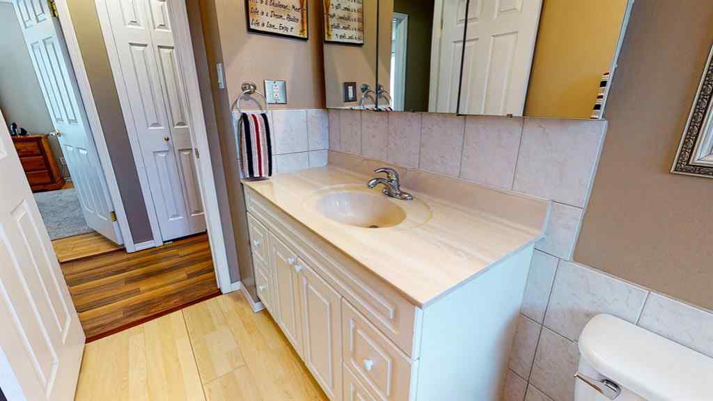 MLS® A2222531 - 7 Valleyview Drive SW in SW Hill Medicine Hat, Residential