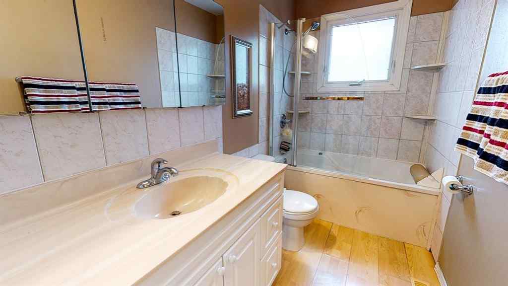 MLS® A2222531 - 7 Valleyview Drive SW in SW Hill Medicine Hat, Residential