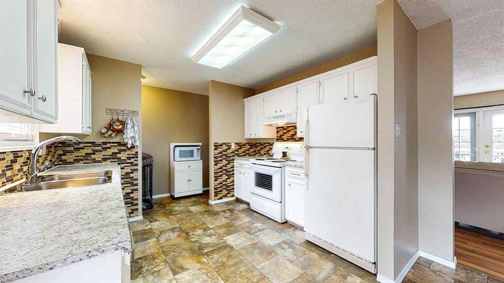 MLS® A2222531 - 7 Valleyview Drive SW in SW Hill Medicine Hat, Residential
