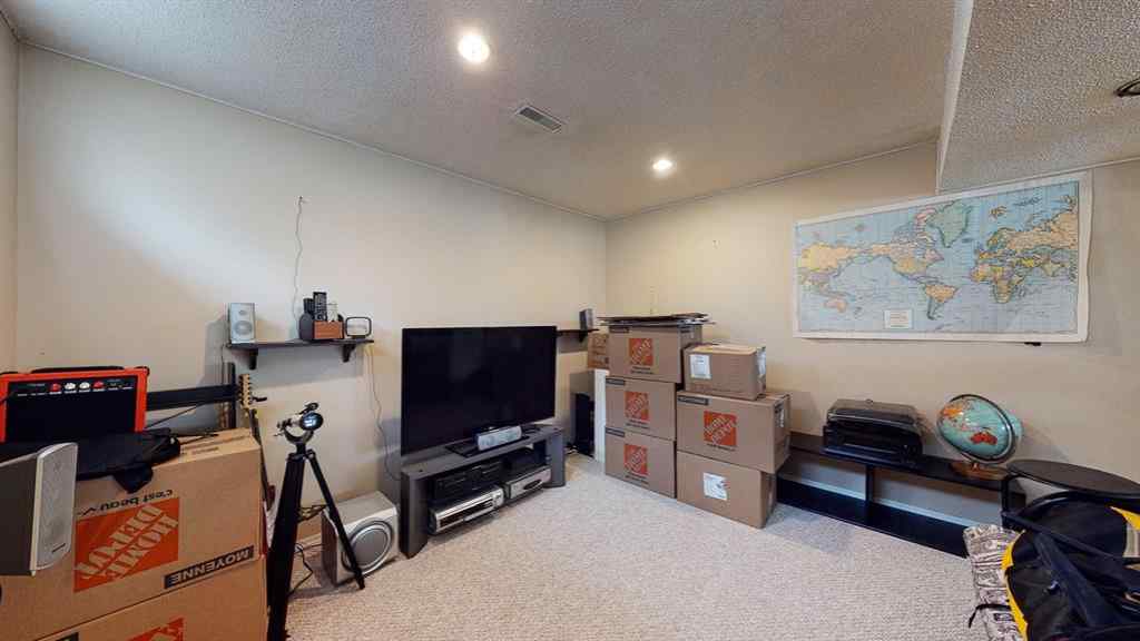 MLS® A2222531 - 7 Valleyview Drive SW in SW Hill Medicine Hat, Residential