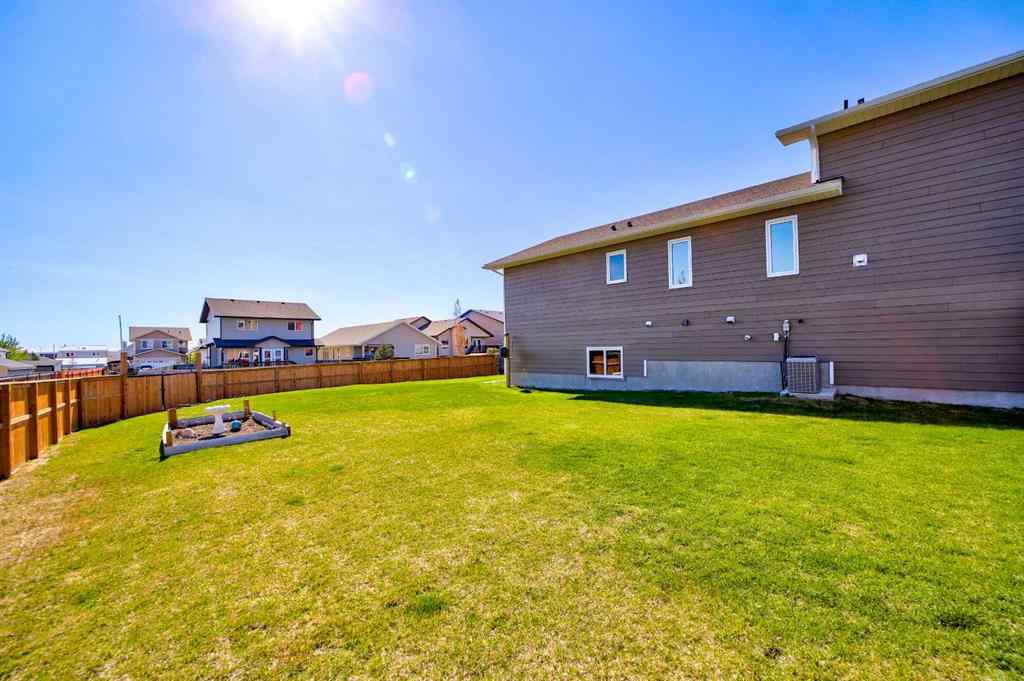 MLS® A2222602 - 1029 Livingston Way  in NONE Pincher Creek, Residential