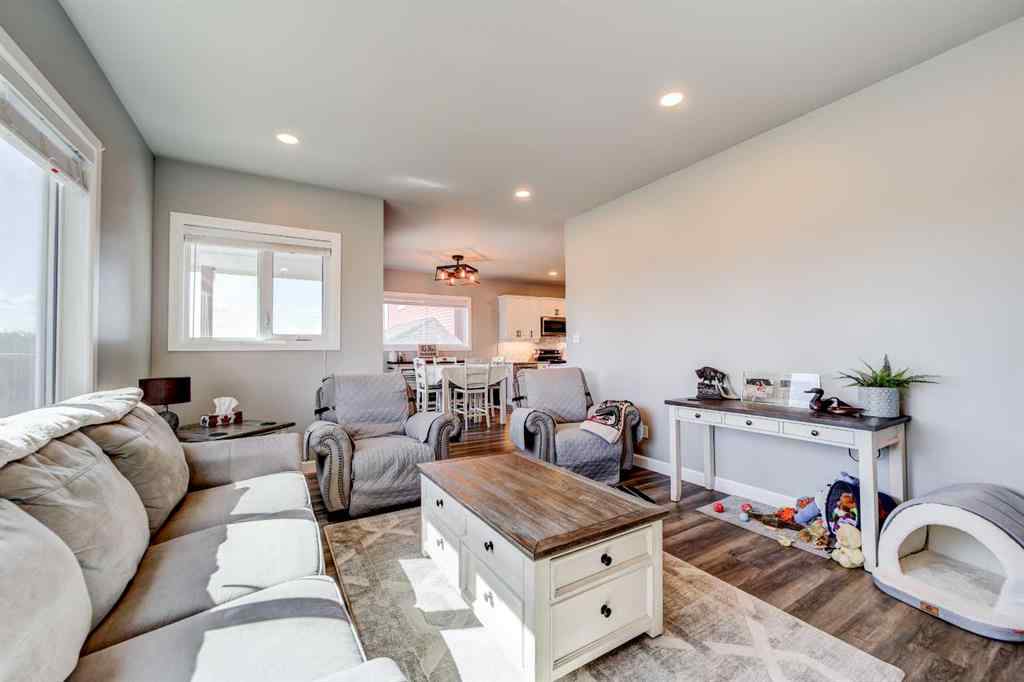 MLS® A2222602 - 1029 Livingston Way  in NONE Pincher Creek, Residential