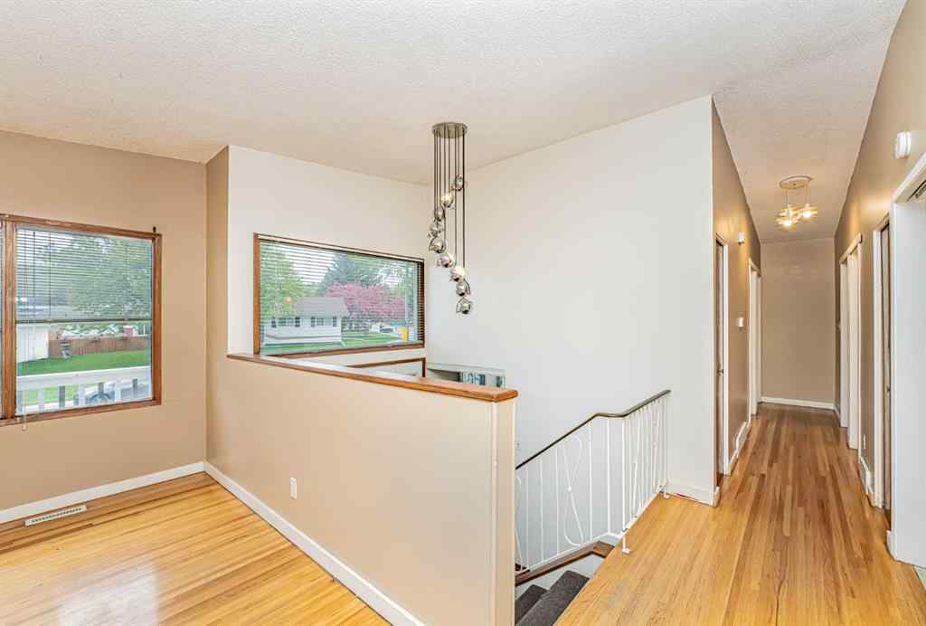 MLS® A2222629 - 7416 Hunterfield Road NW in Huntington Hills Calgary, Residential