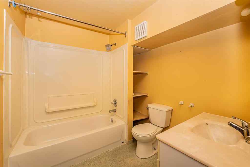 MLS® A2222629 - 7416 Hunterfield Road NW in Huntington Hills Calgary, Residential