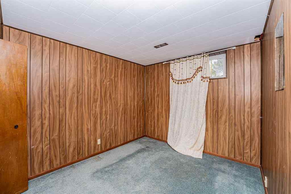 MLS® A2222629 - 7416 Hunterfield Road NW in Huntington Hills Calgary, Residential
