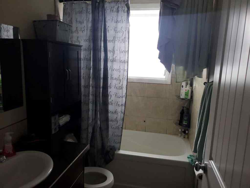 MLS® A2222687 - 511 2nd Avenue N in NONE Vauxhall, Commercial
