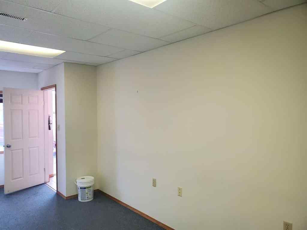 MLS® A2222690 - 516 2nd Avenue N in NONE Vauxhall, Commercial