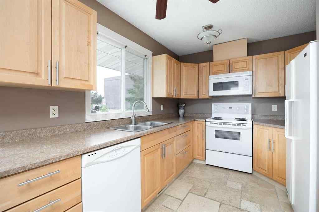 MLS® A2222705 - 104 Spruce Street  in Thickwood Fort McMurray, Residential