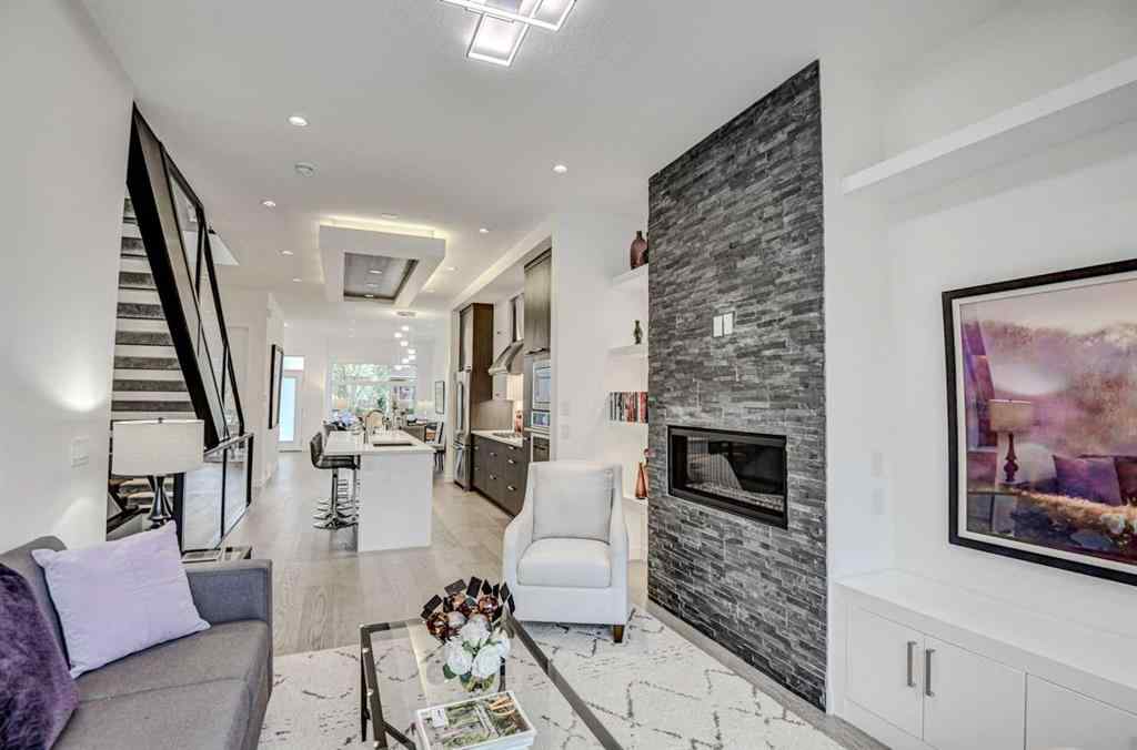 MLS® A2222733 - 1765 7 Avenue NW in Hillhurst Calgary, Residential