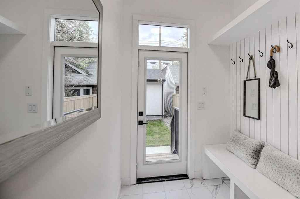 MLS® A2222733 - 1765 7 Avenue NW in Hillhurst Calgary, Residential