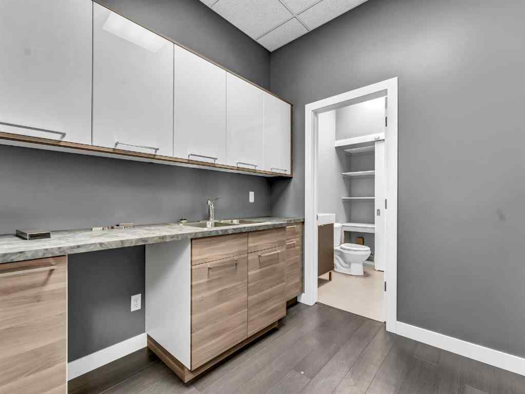 MLS® A2222745 - Unit #201 & 202 1290 Trans Canada Way SE in Southview-Park Meadows Medicine Hat, Commercial